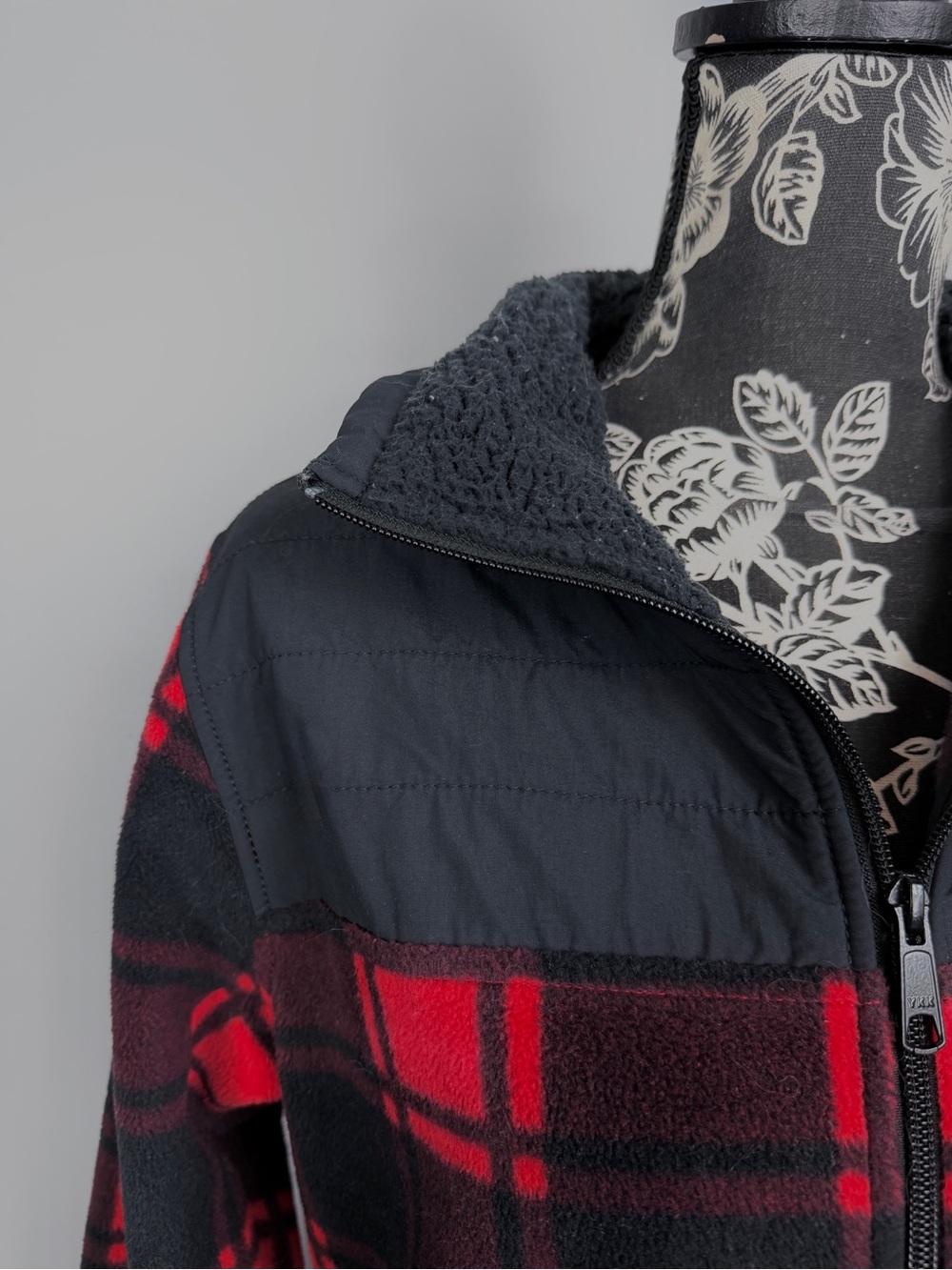 Columbia red/black buffalo plaid full zip sherpa jacket size medium - Picture 2 of 11